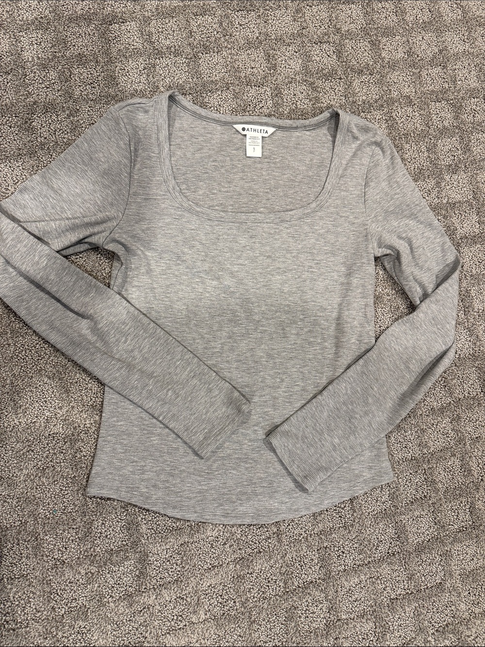 Athleta Heather Gray Scoop Neck Long Sleeve Top